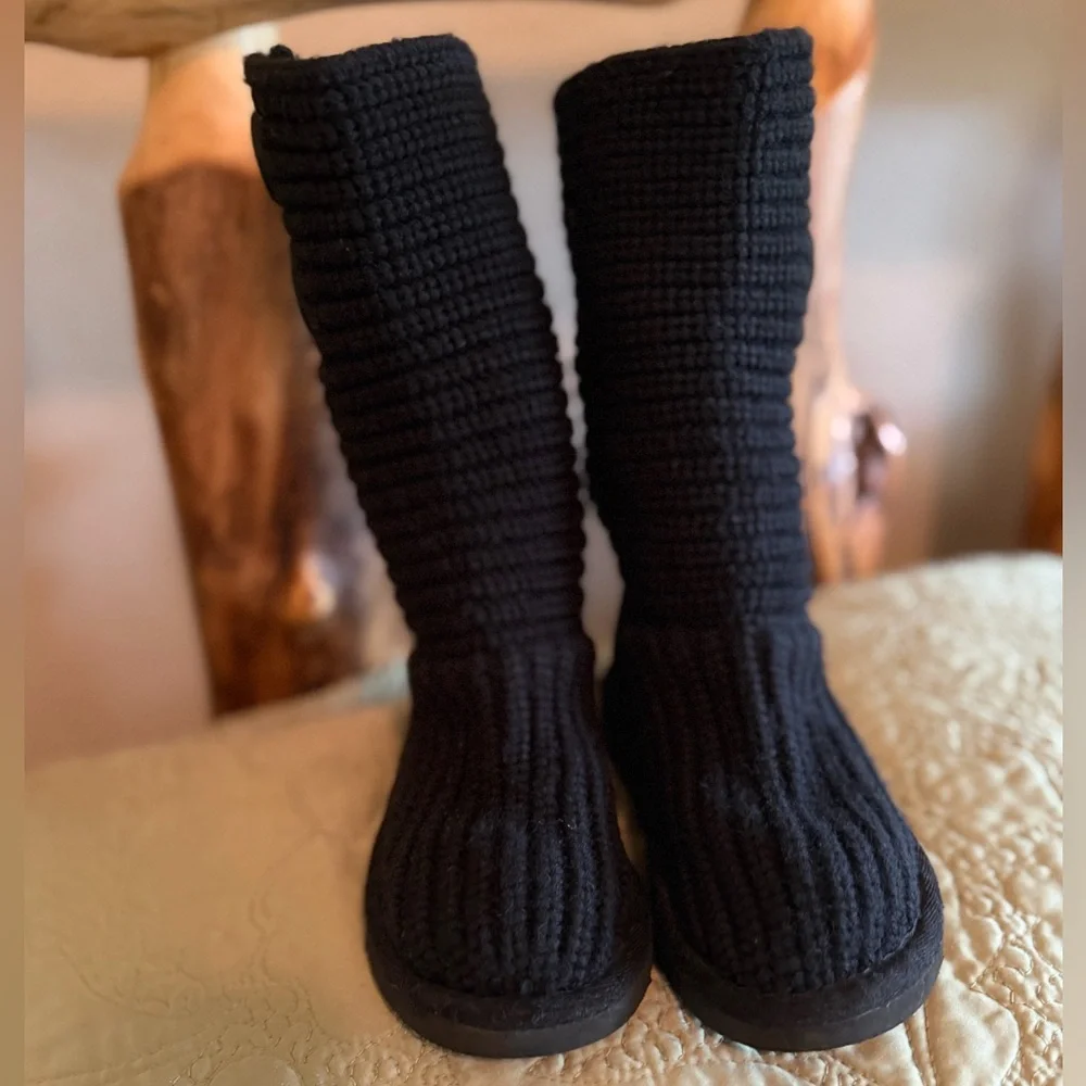 UGG Girl’s Black “Cardy” Sweater Knit Button Boots, Toddler Size 10